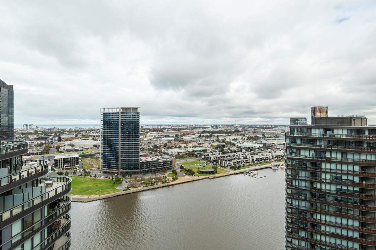 Kula Docklands Apartment เมลเบิร์น ภายนอก รูปภาพ