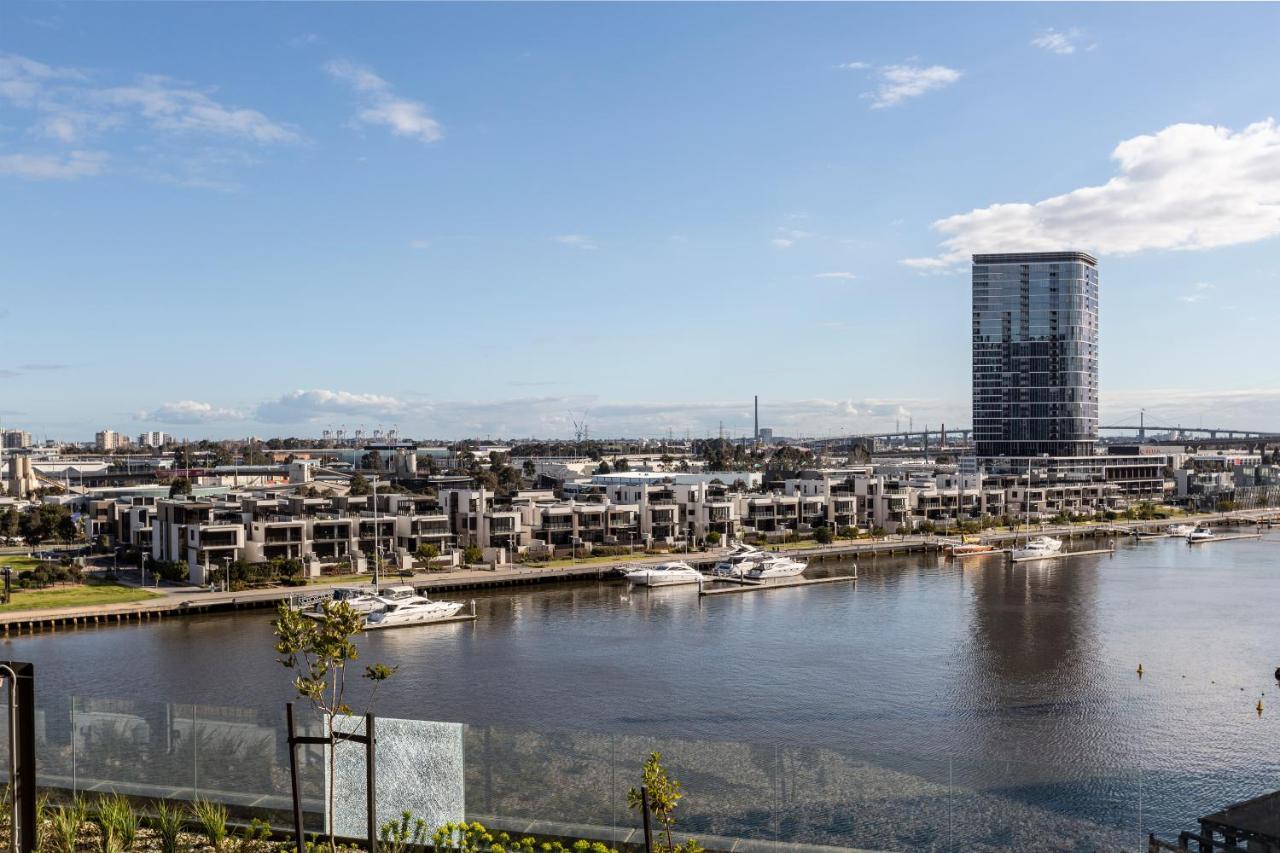 Kula Docklands Apartment เมลเบิร์น ภายนอก รูปภาพ